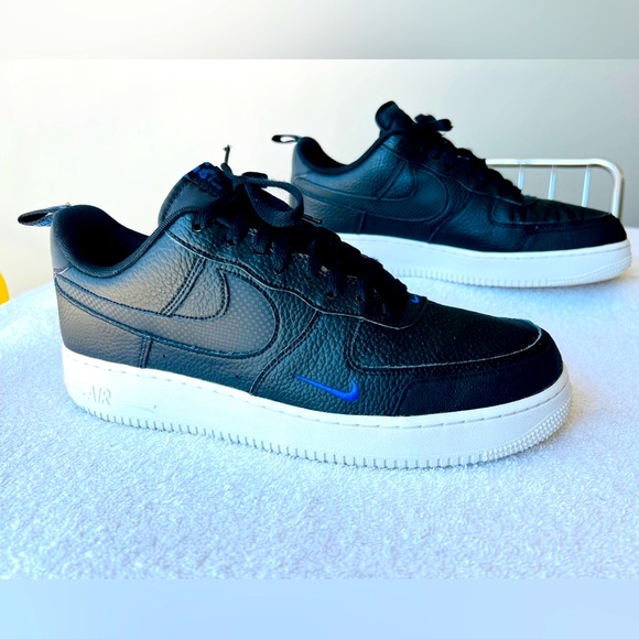 Nike Air Force 1 LV8 ‘Reflective Swoosh - Black’ - Picture 5 of 16
